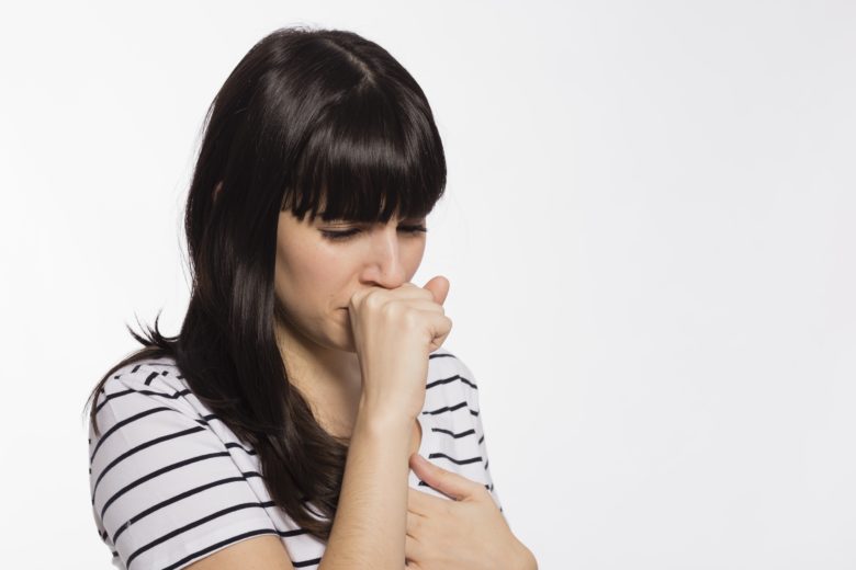 Um dos principais sintomas da asma é a falta de ar e a tosse
